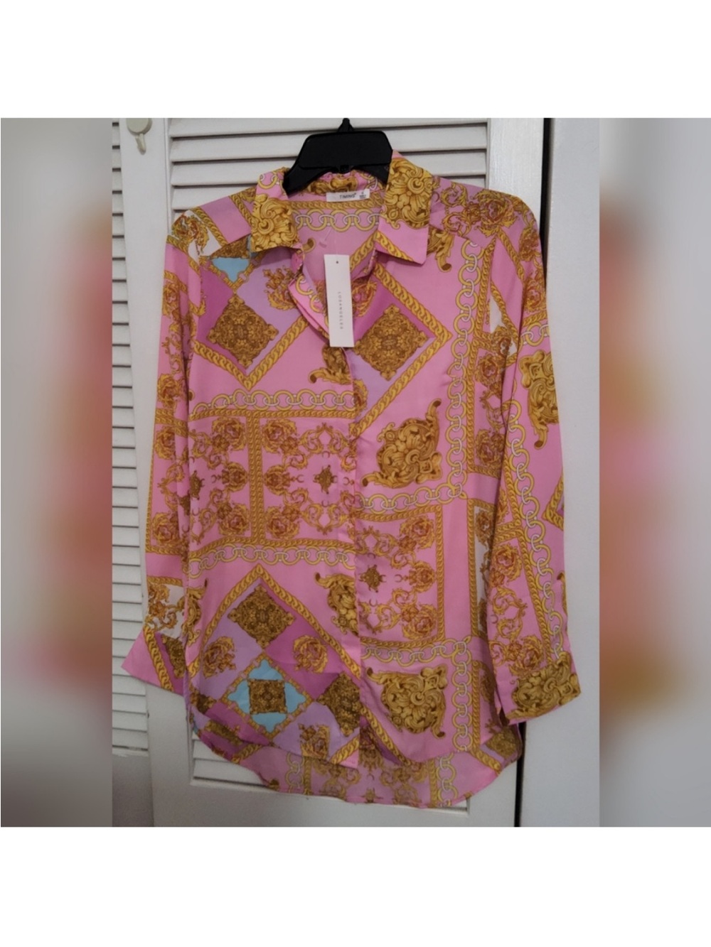 Timing Pink & Gold Medallion-Print Button-Down Blouse